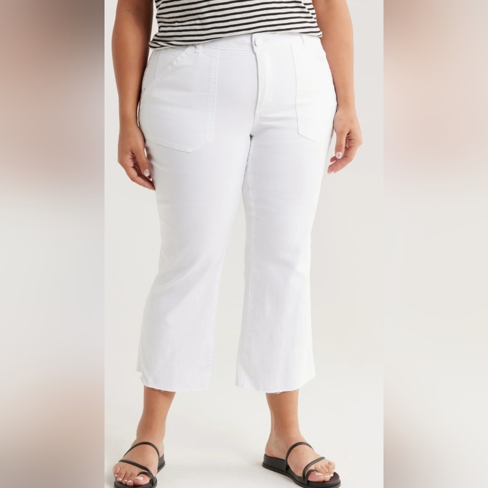 Democracy Women's High Waist Crop Flare Leg Jeans In White Size 16
